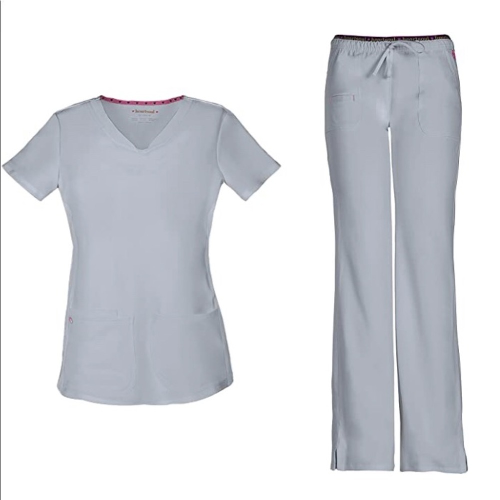 Women’s scrubs set NWT